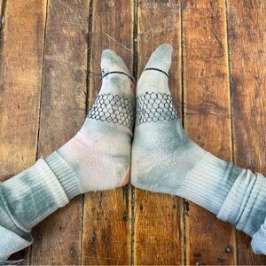 Men's Gray Performance Crew Socks - Lightweight Athletic Socks